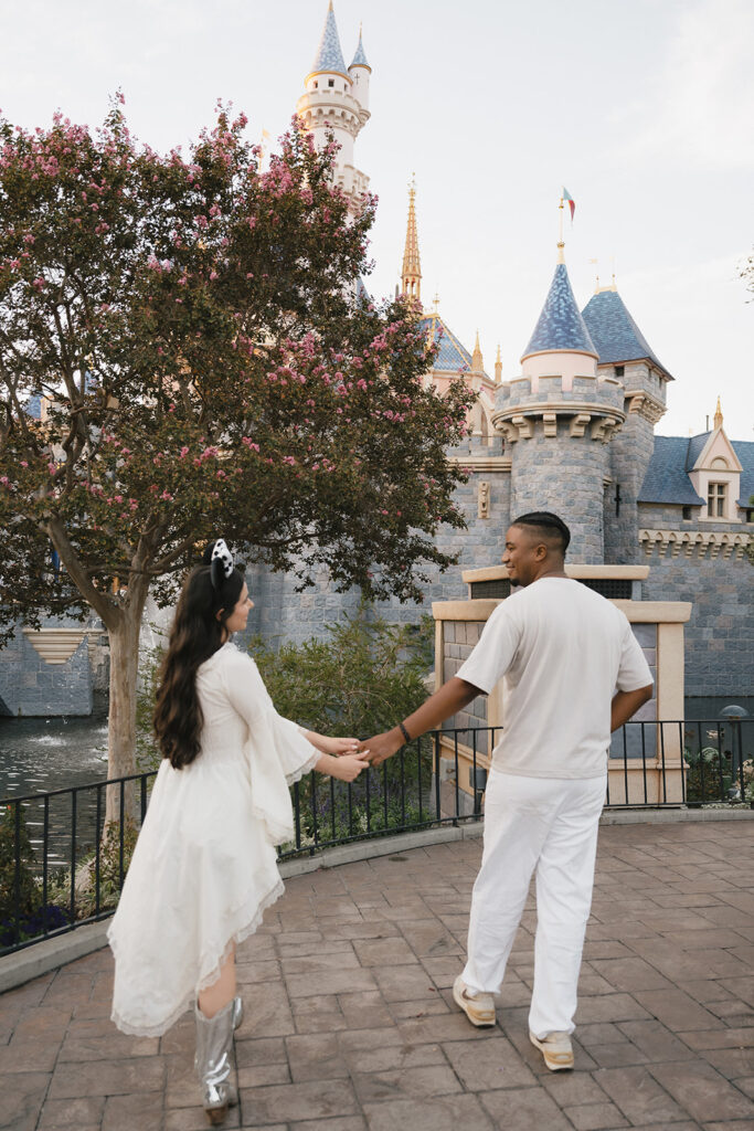 couple holding hands during their photoshoot