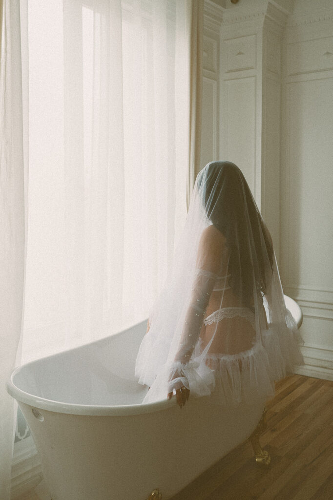 fun boudoir session in Los Angeles