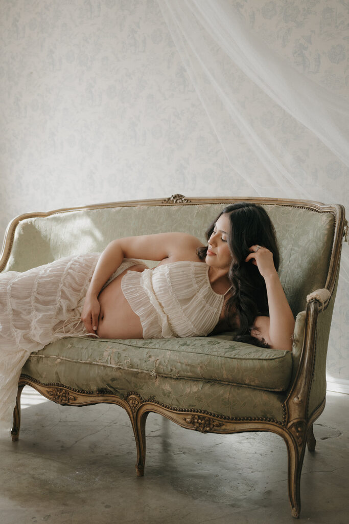 Kathee & Eduardo’s Elegant Maternity Session in LA: A Celebration of Their IVF Journey