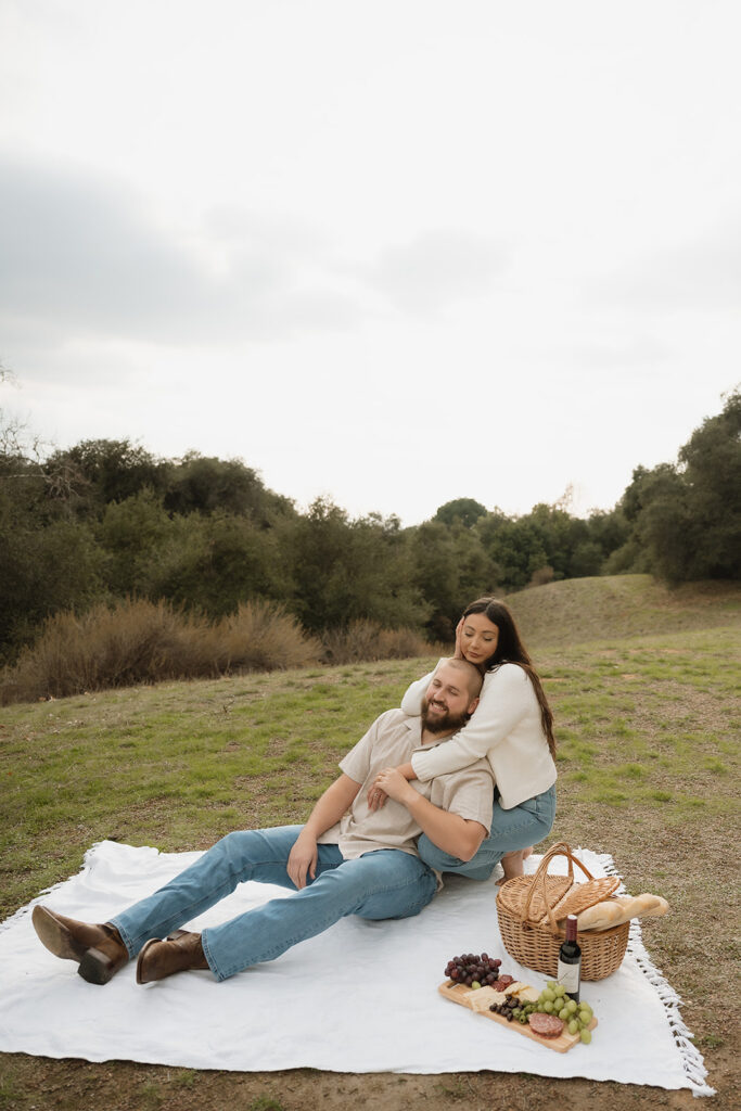 Cute picture of the couple hugging during their photoshoot